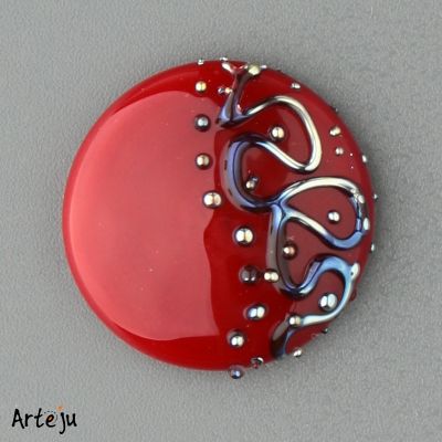 Glass Cabochon for interchangeable Jewelry System with shades of red with decor line