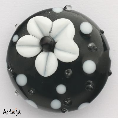 Glass Cabochon for interchangeable Jewelry System with shades of Black and White and Daisies