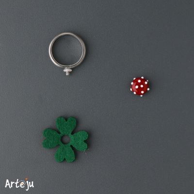 Wechselring-Set mit Filzscheibe "kleiner Klee" in tannengrün und Glastop