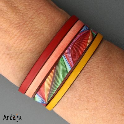 Leather bracelet with magnetic clasp in red, yellow and rainbow