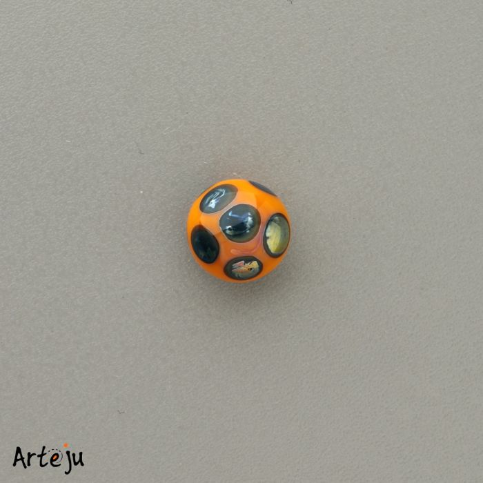 Minitop rund in orange mit Punkten in schillerndem Blau