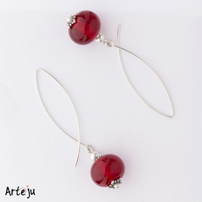 Earring with round red transparent Glass Beads
