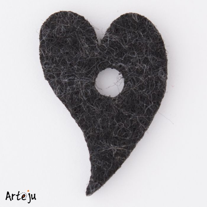 Felt disc "Big curved heart" in dark grey mottled