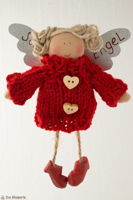 Anhänger Schutzengel mit Strickpulli mit Knöpfen, hellrot