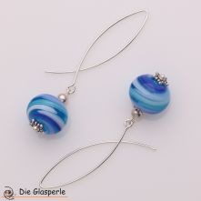 Earrings in blue dissolved