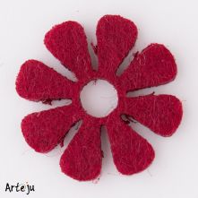 Filzblüte "Daisy" in bordeaux